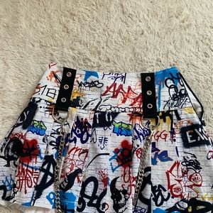 Current mood graffiti skirt xxs dollskill